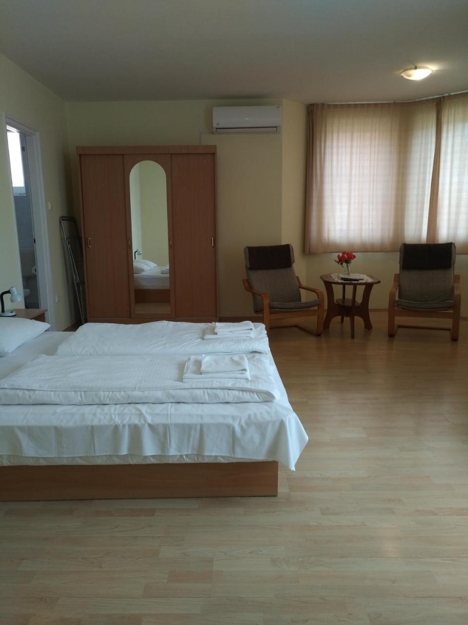 Villa Nova Hévíz Εξωτερικό φωτογραφία